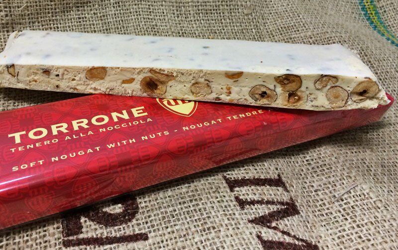 Nannini weisser softer Nougat mit Nüssen